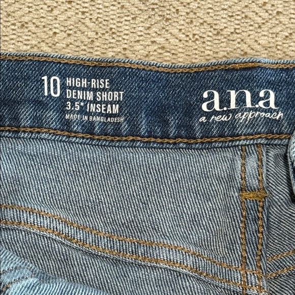 A.N.A. High Rise Denim Short Button Fly 3.5 Inseam Comfort Stretch size 10 - Picture 4 of 7